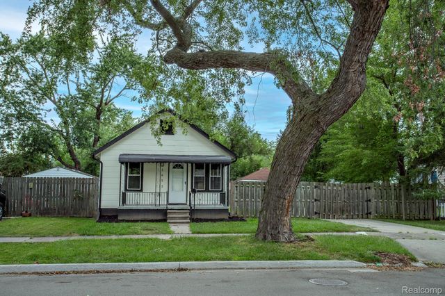 1453 Camden Street, Ferndale, MI 48220