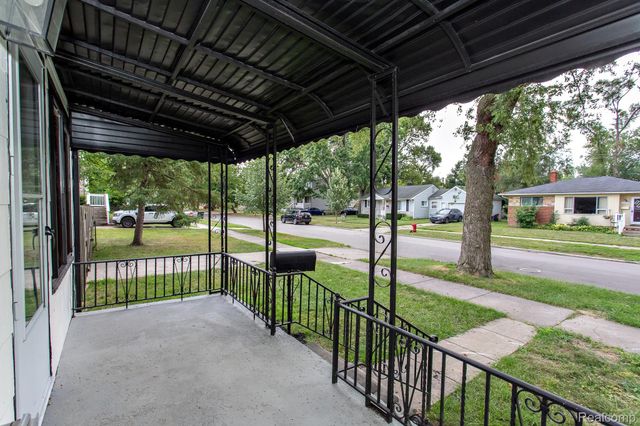 1453 Camden Street, Ferndale, MI 48220