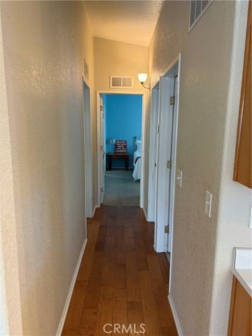 5200 Heil Avenue 7, Huntington Beach, CA 92649