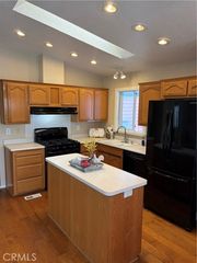 5200 Heil Avenue 7, Huntington Beach, CA 92649