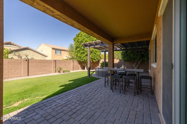 2676 E LA COSTA Drive, Gilbert, AZ 85298