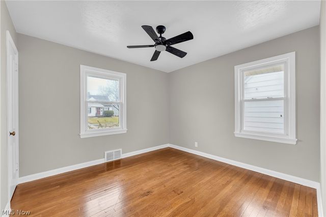 21303 Kenyon Drive, Maple Heights, OH 44137