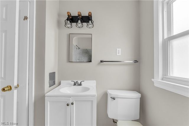 21303 Kenyon Drive, Maple Heights, OH 44137