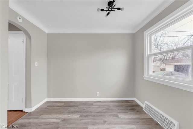 21303 Kenyon Drive, Maple Heights, OH 44137