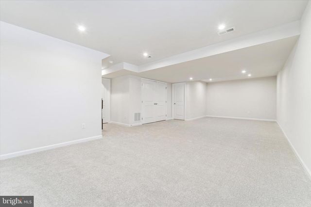 56 MOCKERNUT RD, Williamstown, NJ 08094