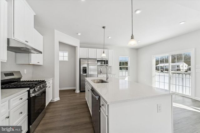 56 MOCKERNUT RD, Williamstown, NJ 08094