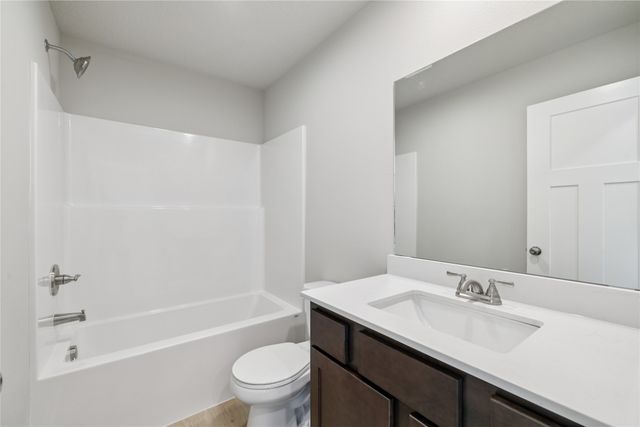 729 W Wright Road, Norwalk, IA 50211