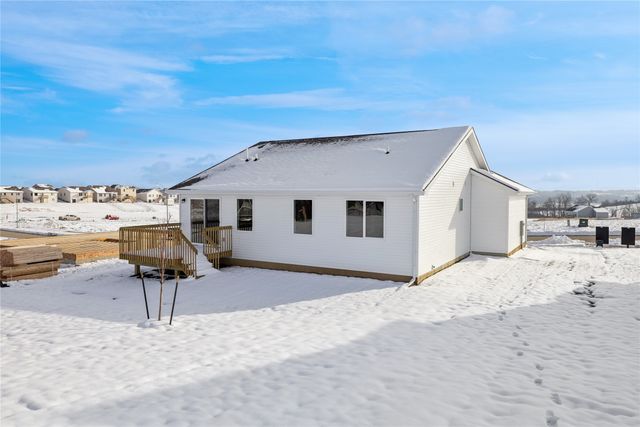 729 W Wright Road, Norwalk, IA 50211