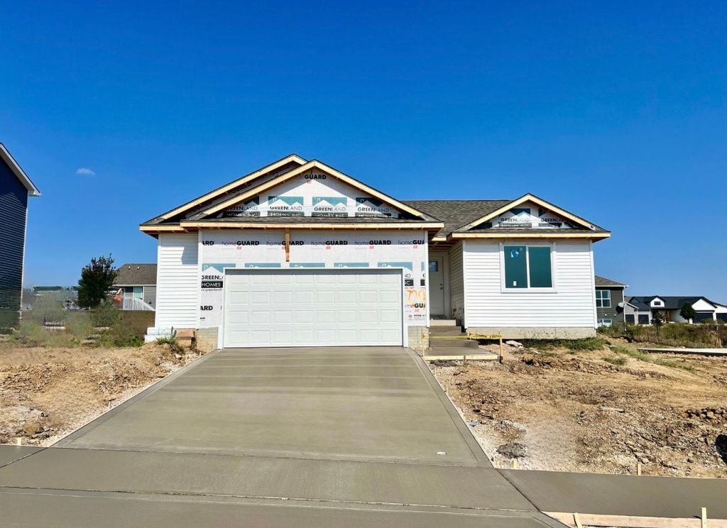 729 W Wright Road, Norwalk, IA 50211