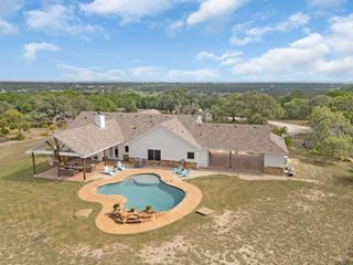 6757 County Road 3010, Lampasas, TX 76550