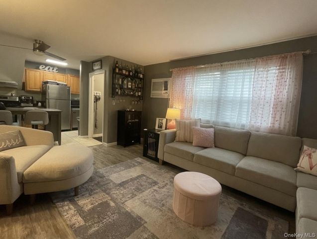 81-11 Langdale Street 216A, New Hyde Park, NY 11040