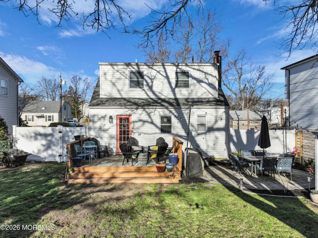 403 Sunset Place, Port Monmouth, NJ 07758