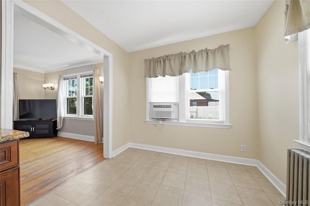 470 Ray Street, Freeport, NY 11520