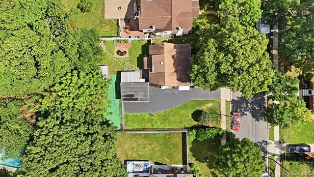 470 Ray Street, Freeport, NY 11520