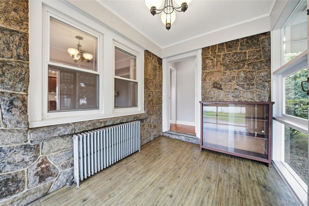 470 Ray Street, Freeport, NY 11520 — photo 2