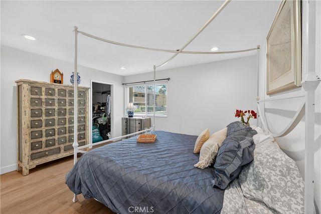 8933 Biscayne Court 220B, Huntington Beach, CA 92646