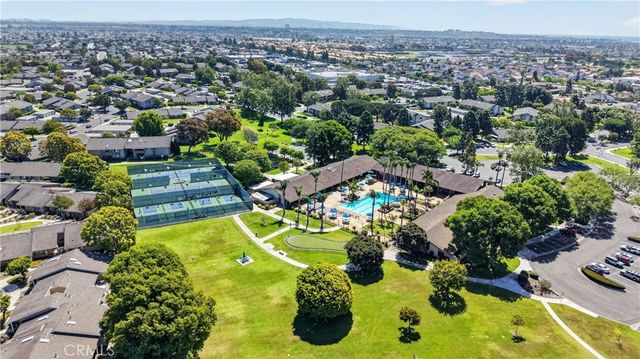 8933 Biscayne Court 220B, Huntington Beach, CA 92646