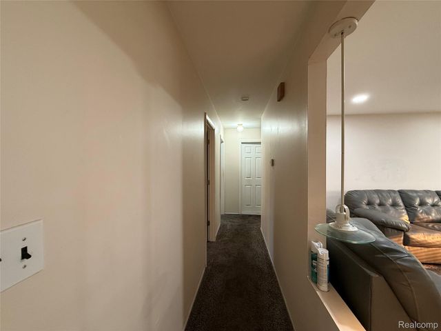 36850 English Drive, Sterling Heights, MI 48310