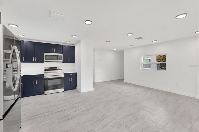 1121 ILLINOIS AVENUE, St Cloud, FL 34769