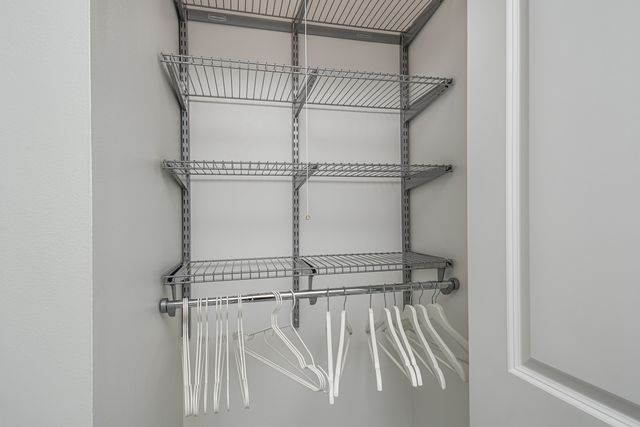 637 E Woodland Park Avenue 302, Chicago, IL 60616