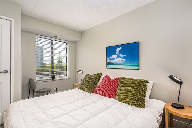 637 E Woodland Park Avenue 302, Chicago, IL 60616