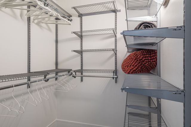 637 E Woodland Park Avenue 302, Chicago, IL 60616