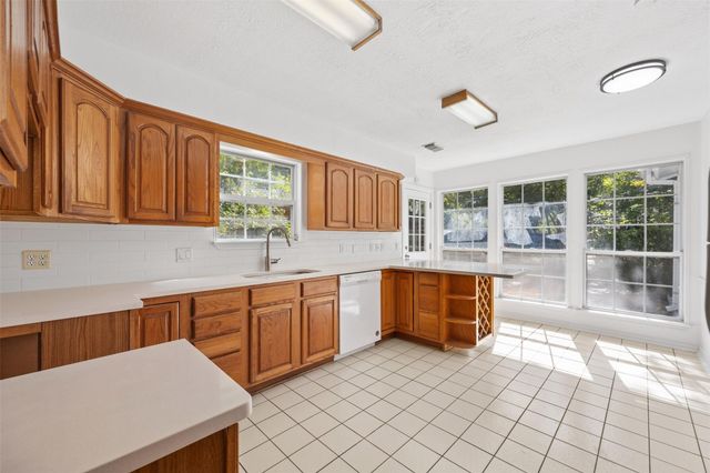 12 Dewthread Court, Spring, TX 77380