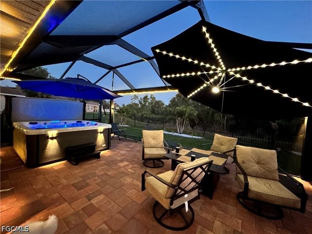 3162 Estancia LN, Cape Coral, FL 33909