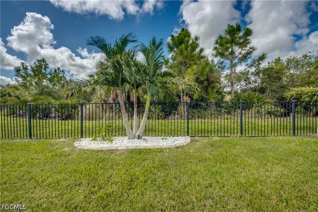 3162 Estancia LN, Cape Coral, FL 33909
