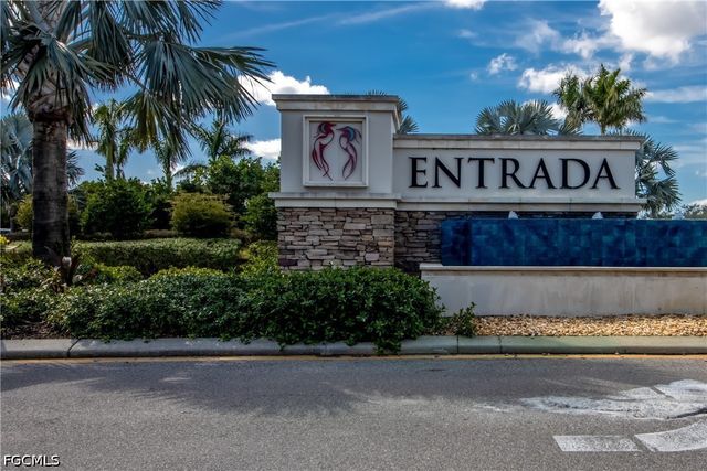 3162 Estancia LN, Cape Coral, FL 33909