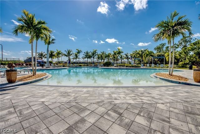 3162 Estancia LN, Cape Coral, FL 33909