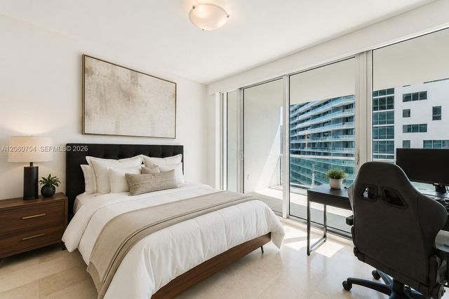 1331 Brickell Bay Dr 2805, Miami, FL 33131