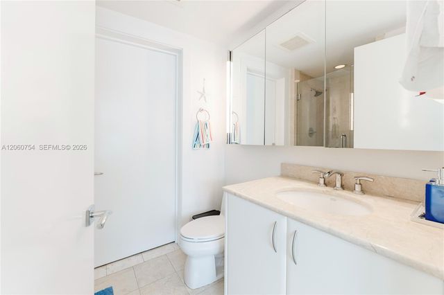 1331 Brickell Bay Dr 2805, Miami, FL 33131