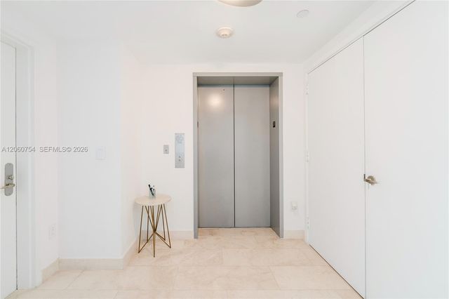 1331 Brickell Bay Dr 2805, Miami, FL 33131