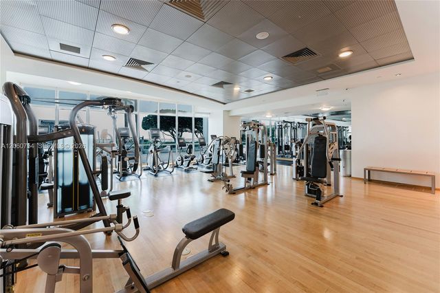 1331 Brickell Bay Dr 2805, Miami, FL 33131