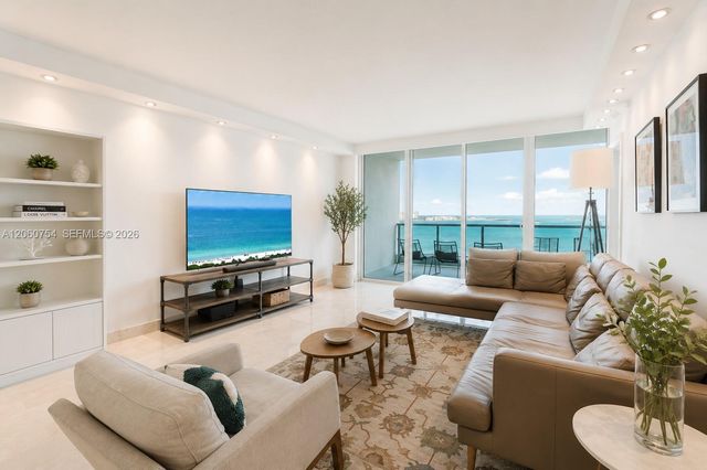 1331 Brickell Bay Dr 2805, Miami, FL 33131
