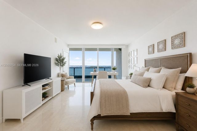 1331 Brickell Bay Dr 2805, Miami, FL 33131