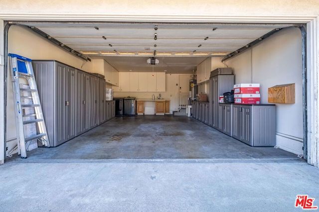 7121 Arizona Avenue, Los Angeles, CA 90045