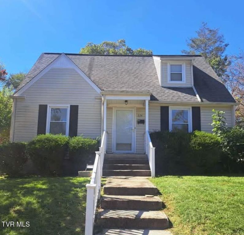 224 Seward Avenue, Bristol, VA 24201