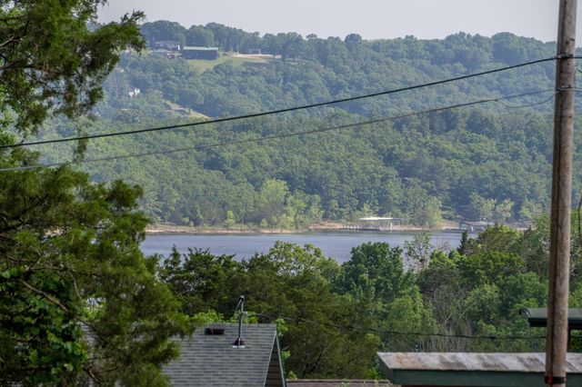 3050 Montague Lane, Kimberling City, MO 65686