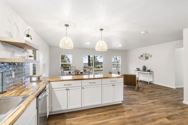3050 Montague Lane, Kimberling City, MO 65686
