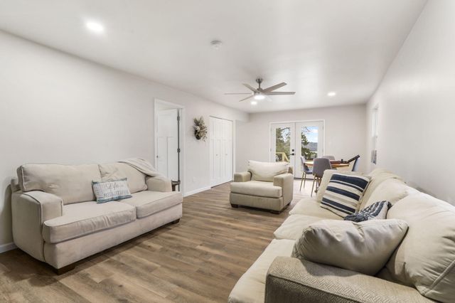 3050 Montague Lane, Kimberling City, MO 65686