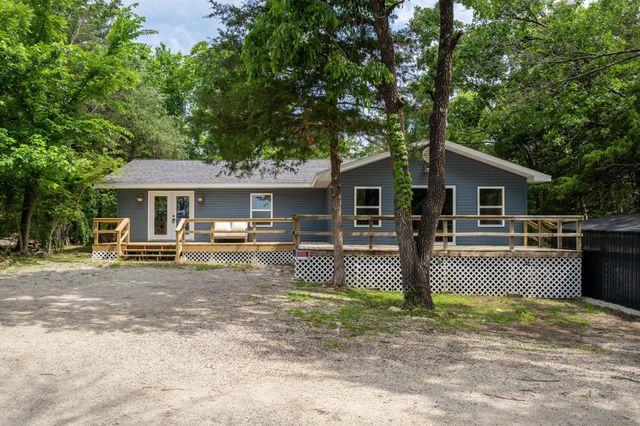 3050 Montague Lane, Kimberling City, MO 65686