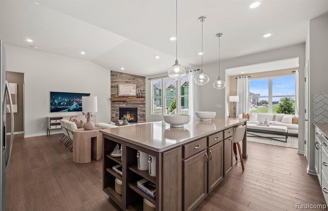 42760 Arbor Drive, Clinton Township, MI 48038