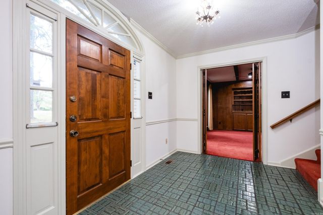 13101 Rivercrest Drive, Little Rock, AR 72212