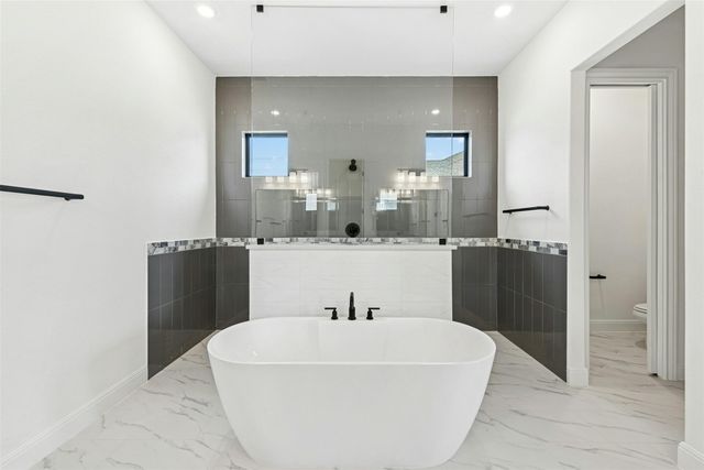 109 McNaughton DR, Liberty Hill, TX 78642