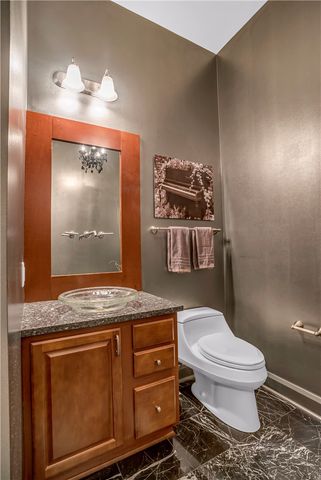 301 5th Av 702-602, Downtown Pgh, PA 15222