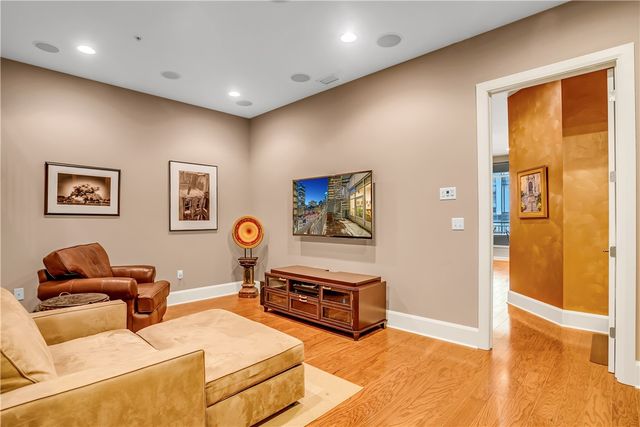 301 5th Av 702-602, Downtown Pgh, PA 15222