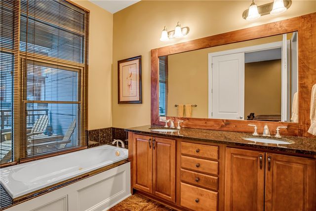 301 5th Av 702-602, Downtown Pgh, PA 15222
