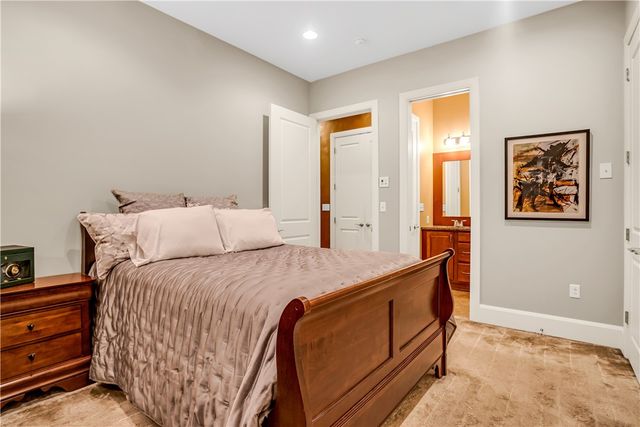 301 5th Av 702-602, Downtown Pgh, PA 15222
